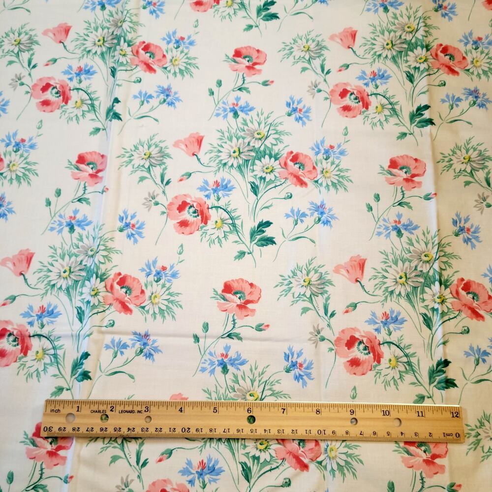Floral Cotton Fabric 55 x 44 Pink Blue Daisy Poppy Quilting Cranston VIP Crafts